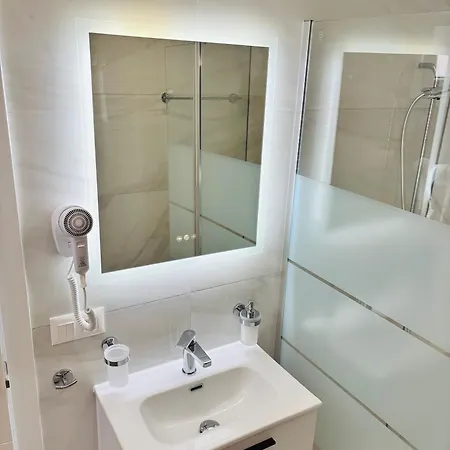 Blue Ocean Costa Adeje 506 דירה *